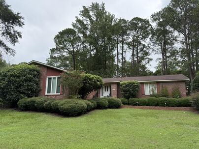Photo 1 of 15 : 2218 Pineridge Street