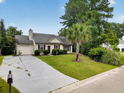 Photo 1 of 21 : 433 Courtland Drive