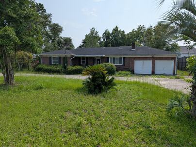 Photo 1 of 5 : 1235 Hamlin Road