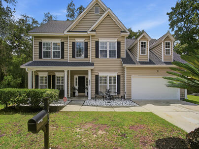 Photo 1 of 25 : 5215 Stonewall Drive