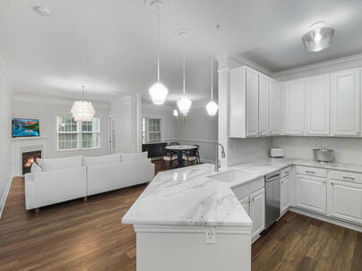 Photo 1 of 25 : 1025 Riverland Woods Place, #812