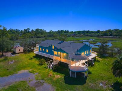 Photo 1 of 25 : 7305 Toogoodoo Road