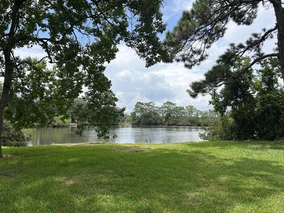 Photo 1 of 17 : 860 Shem Drive