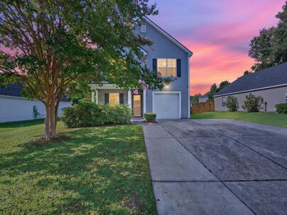 Photo 1 of 25 : 2051 Robin Wood Boulevard