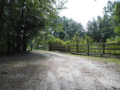 Photo 1 of 25 : 189 Indian Oaks Lane