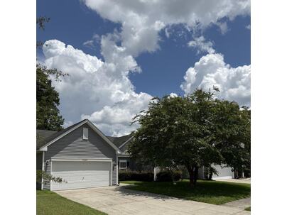 Photo 1 of 25 : 3382 Middlesboro Avenue
