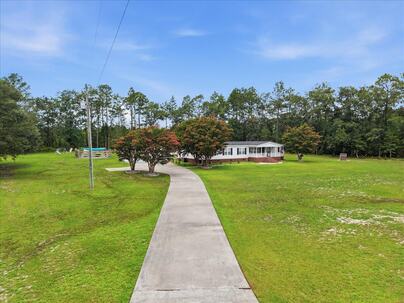 Photo 1 of 25 : 4837 Jefferies Highway