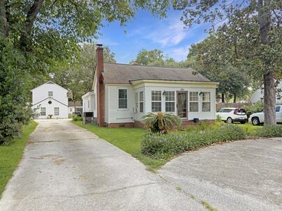 Photo 1 of 25 : 1206 Highland Park Avenue