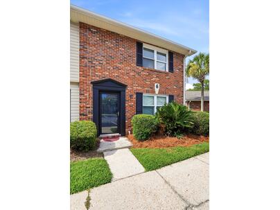 Photo 1 of 25 : 415 Parkdale Drive, #Apt 6h