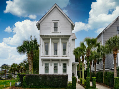Photo 1 of 25 : 9 Transom Court