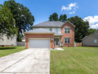 Photo 1 of 25 : 5428 Roxbury Drive