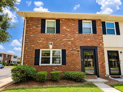 Photo 1 of 14 : 415 Parkdale Drive, #14a
