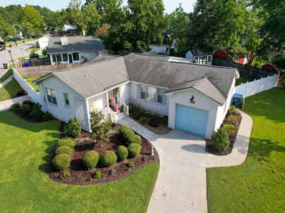 Photo 1 of 25 : 2050 Piper Drive