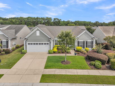 Photo 1 of 25 : 303 Oyster Bay Drive