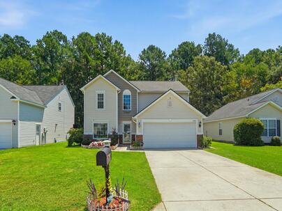 Photo 1 of 25 : 233 Towering Pine Drive