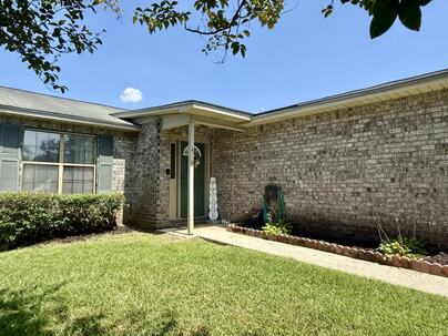 Photo 1 of 12 : 406 Erskine Street, #A