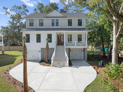 Photo 1 of 25 : 1501 Reserve Parkway