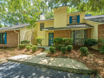 Photo 1 of 25 : 76 Indigo Lane