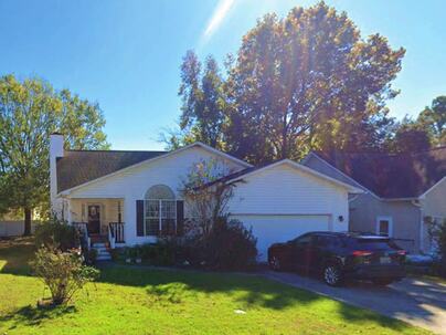 Photo 1 of 25 : 509 Beechcraft Street
