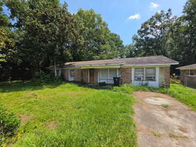 Photo 1 of 20 : 266 Amy Drive