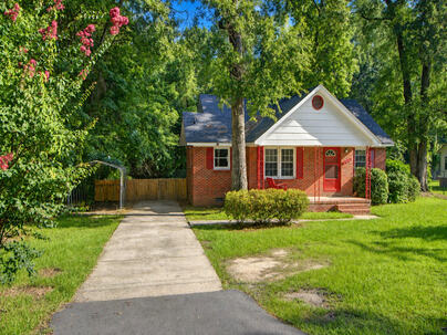 Photo 1 of 25 : 2604 Oakridge Circle