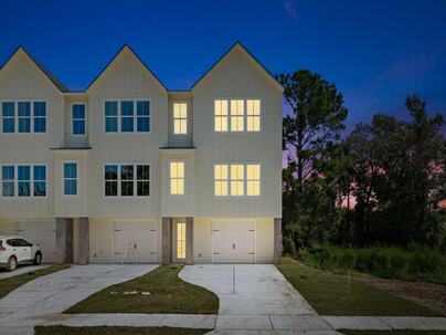 Photo 1 of 25 : 1600 Lauda Drive