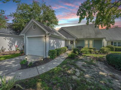 Photo 1 of 25 : 9090 Hadley Court