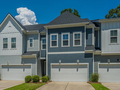 Photo 1 of 25 : 3090 Emma Lane