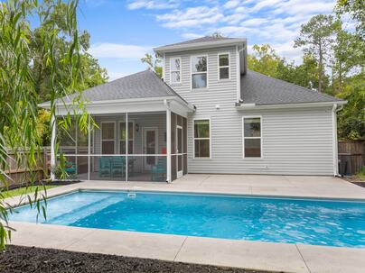 Photo 1 of 25 : 3001 Grand Bay Lane