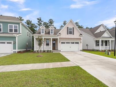 Photo 1 of 25 : 1 Tuggle Lane Drive
