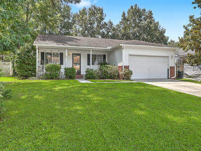 Photo 1 of 25 : 181 Apache Drive