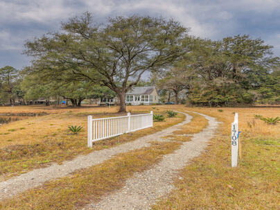 Photo 1 of 25 : 1708 Boyd N Hayes Road