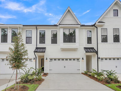 Photo 1 of 25 : 112 Dahlberg Street