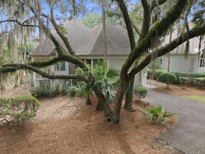Photo 1 of 25 : 3023 Hidden Oak Drive