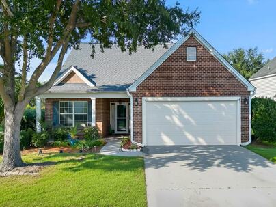 Photo 1 of 25 : 163 Oakesdale Drive