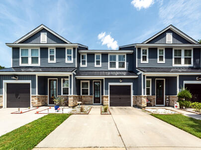 Photo 1 of 25 : 7722 Park Gate Drive