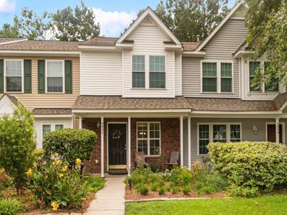 Photo 1 of 25 : 8037 Shadow Oak Drive