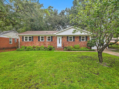 Photo 1 of 25 : 1510 Manor Boulevard