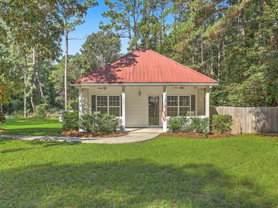 Photo 1 of 25 : 1761 Kenwood Road