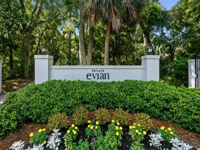 Photo 1 of 25 : 70 Shipyard Drive, #109