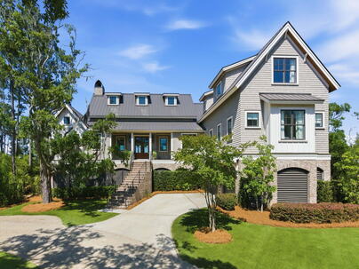 Photo 1 of 25 : 312 River Oak Drive