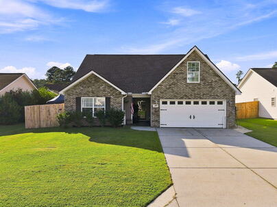 Photo 1 of 25 : 307 Springdale Court