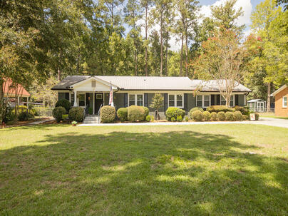 Photo 1 of 25 : 114 Sharon Drive