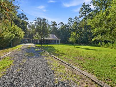 Photo 1 of 25 : 189 Fishburn Road