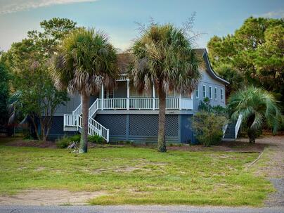 Photo 1 of 2 : 2863 Middle Street