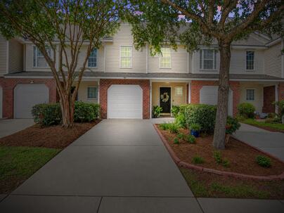 Photo 1 of 25 : 8674 Grassy Oak Trail