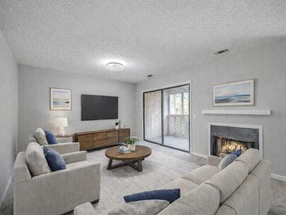 Photo 1 of 25 : 404 Greencastle Drive