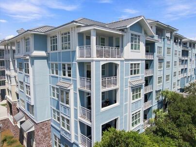 Photo 1 of 25 : 5802 Palmetto Drive, #Unit B-401/403