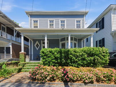 Photo 1 of 25 : 664 Rutledge Avenue