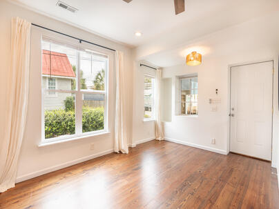 Photo 1 of 25 : 14 Boyer Court